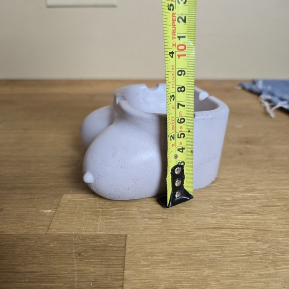 Cigarette Father's Day Gift Holder Ash Tray Abstract Holder Boobs Breast 1 pc - Picture 10 of 11